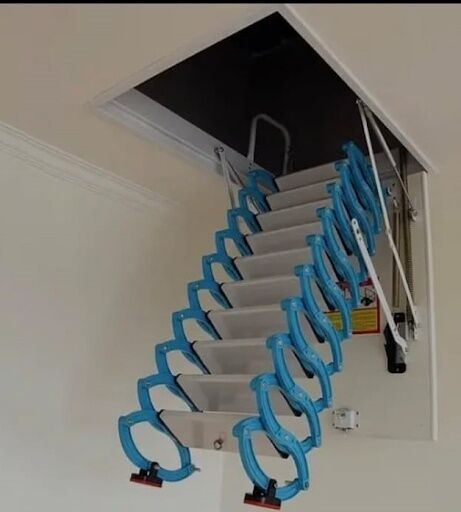 ALUMINIUM FOLDING ATTIC LADDER